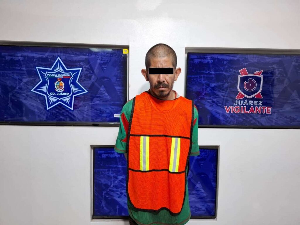 Arrestan a hombre con un fusil de asalto