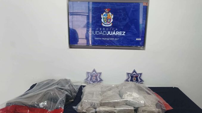 Aseguran maleta con 26 bolsas de marihuana en la División del Norte