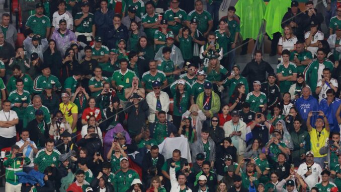 Y otra vez se escucha el grito homofóbico en el Azteca tras eliminación de México