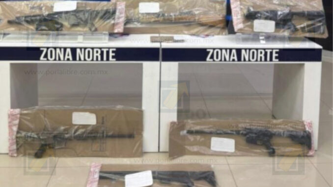 Aseguran seis fusiles de asalto, cartuchos útiles y un vehículo; tres detenidos, dos paseñas 