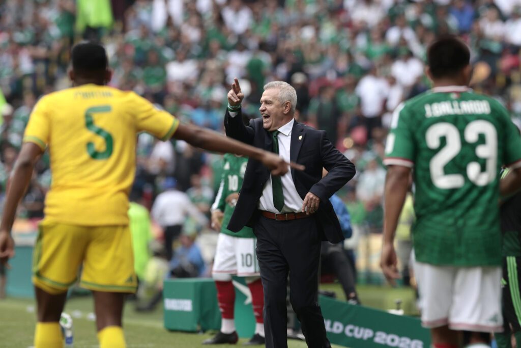 Aguirre afirma que escenario de inauguración de Mundial les pesó a algunos jugadores