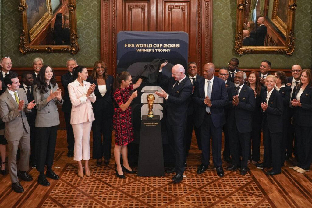 Sheinbaum da «cordial bienvenida» a Infantino en Palacio Nacional antes de la inauguración