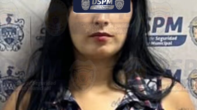 Detiene Policía Municipal a mujer investigada por robo a casa habitación; recuperan motocicleta relacionada con el caso
