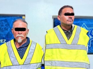 Arrestan a dos hombres por desobediencia y los vinculan a homicidio