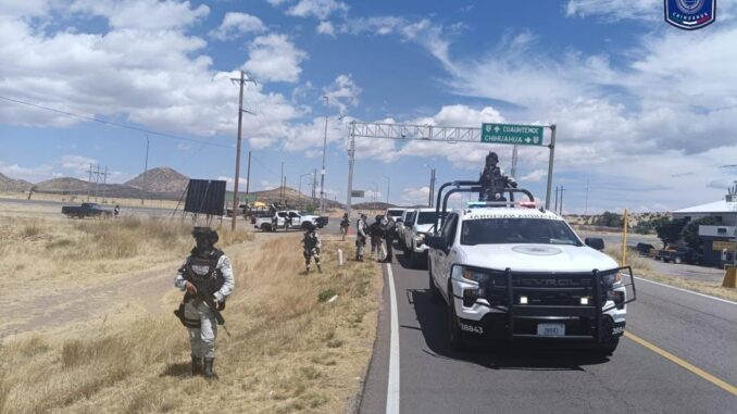 Asegura operativo conjunto pick up con cargadores y balas en Nonoava