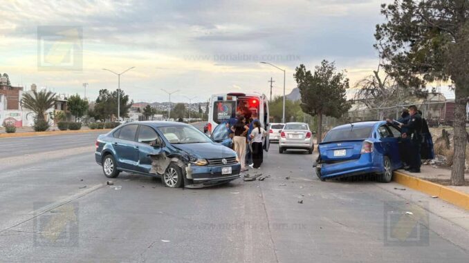 Conductora choca y atropella a hombre en avenida de Las Industrias