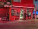 Mujer dispara contra fachada de barbería en colonia Tierra y Libertad