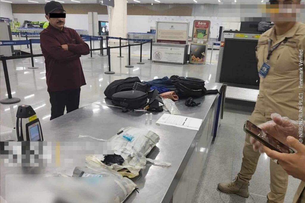 Marina detiene a hombre que transportaba cocaína en su equipaje