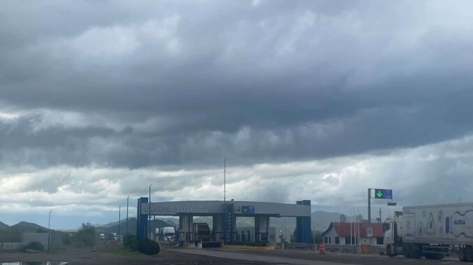 Emiten alerta preventiva por descenso de temperaturas, viento fuerte y lluvia para el fin de semana