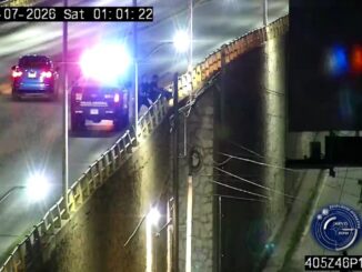 Policía Municipal evita que hombre se @rroj€ de un puente