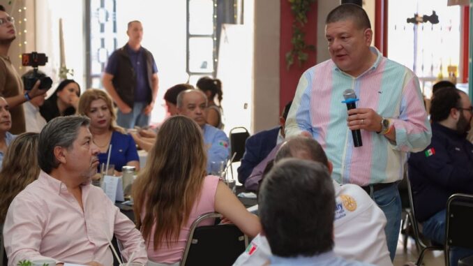 “En 2027 nos vamos a jugar la chihuahuanidad”: César Jáuregui se reúne con integrantes de Clubes Rotarios
