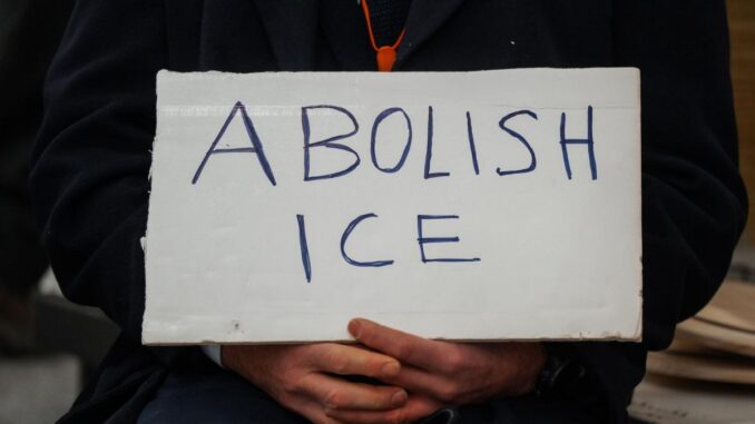 México presenta 20 denuncias en EE.UU. por muerte de migrantes bajo custodia del ICE