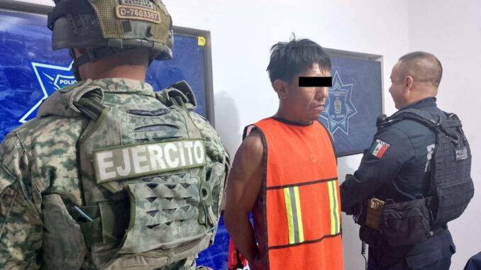 Lo detienen con orden de aprehensión vigente