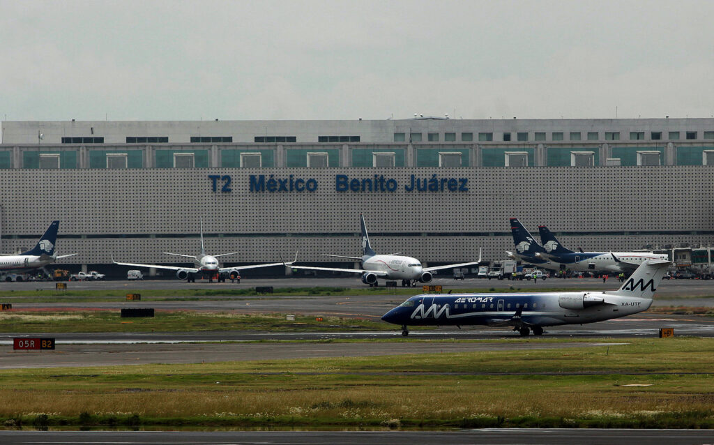 Aeropuerto de Ciudad de México ha incautado 156 toneladas de mercancía ilegal en un año