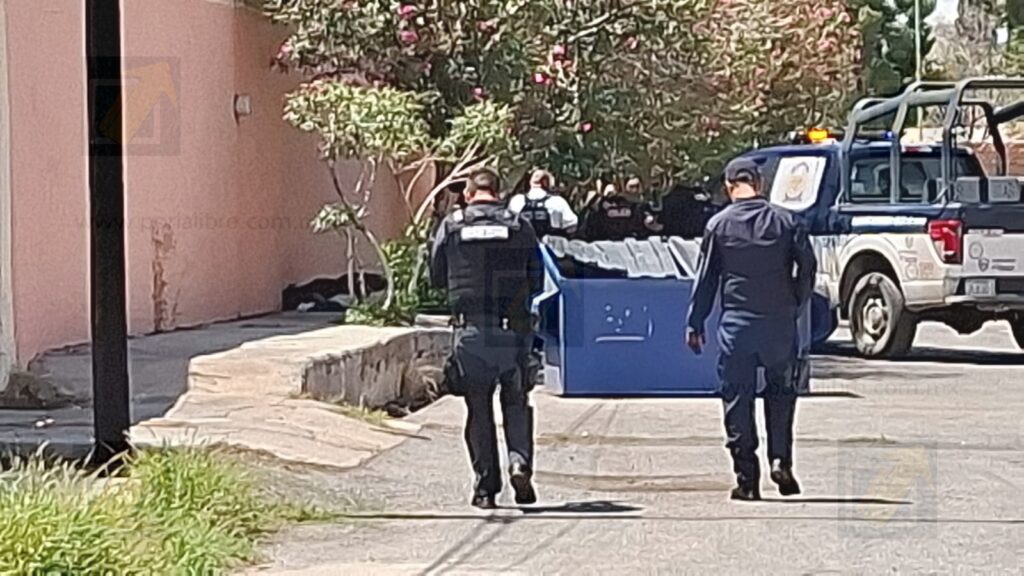 Localizan sin vida a una mujer en la colonia Nombre de Dios; investigan las causas del fallecimiento