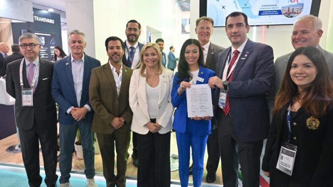 Firma Municipio de Chihuahua hermanamiento con Wichita, Kansas para fortalecer la industria aeroespacial