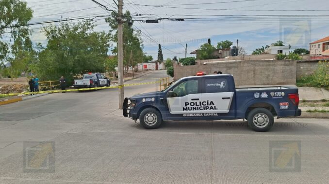 Localizan a hombre sin vida en puente de un arroyo de la colonia Revolución