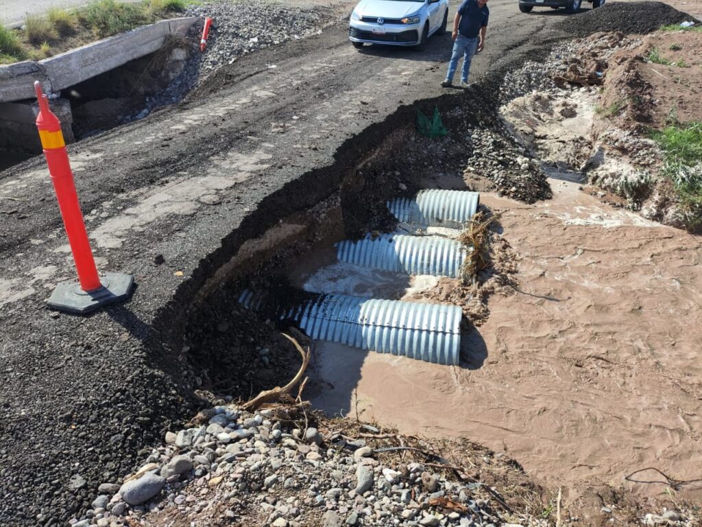 Atiende SCOP afectaciones viales por lluvias en diversos municipios del estado