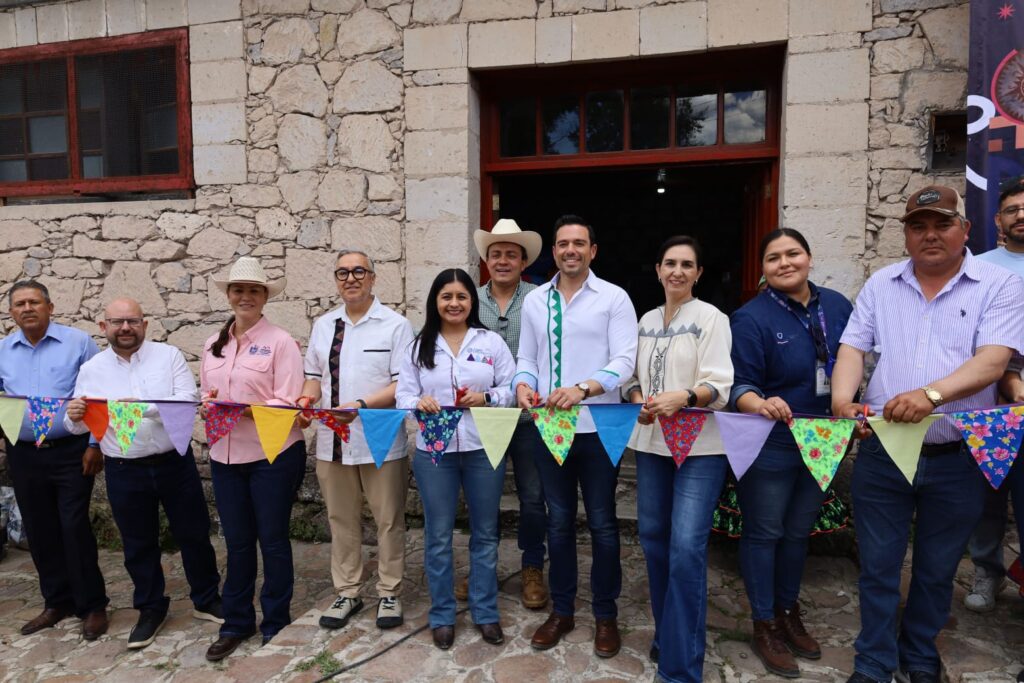 Reconocen excelencia artesanal en el 32 Concurso Regional de Arte Popular de la Sierra Tarahumara