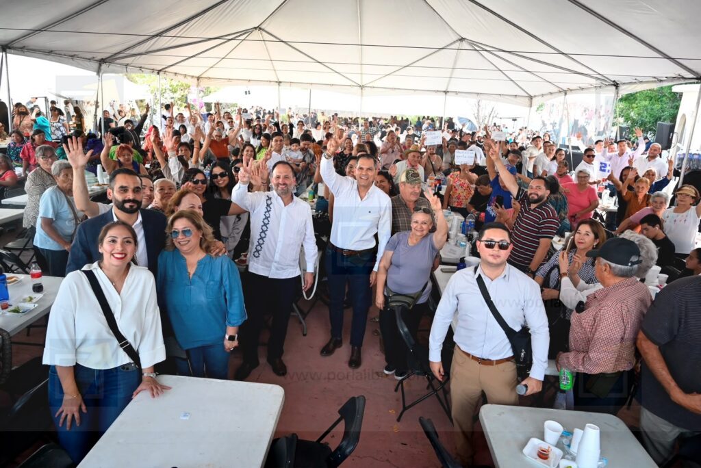 Santiago de la Peña reúne a 4 mil ciudadanos durante encuentro en Chihuahua