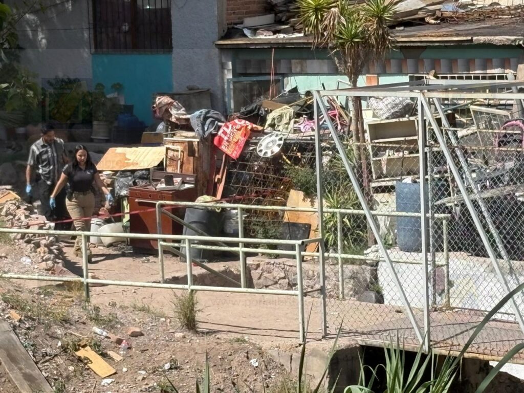 Ejecutan a hombre dentro de su vivienda en la colonia Ramón Reyes