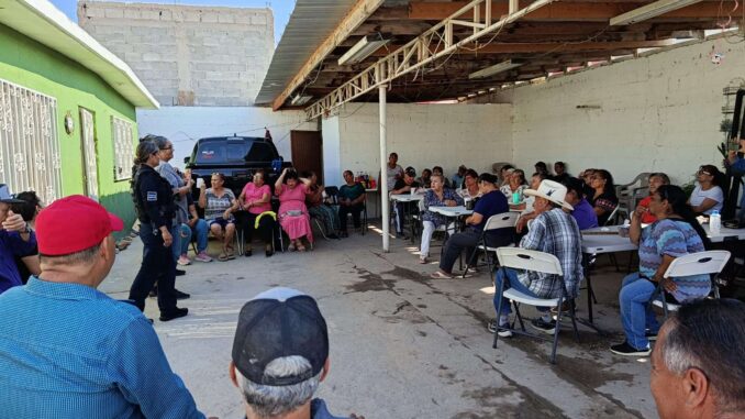 Dan taller de autocuidado a adultos mayores de El Papalote