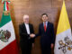 Roberto Velasco dialoga con secretario de Estado del Vaticano sobre agenda bilateral