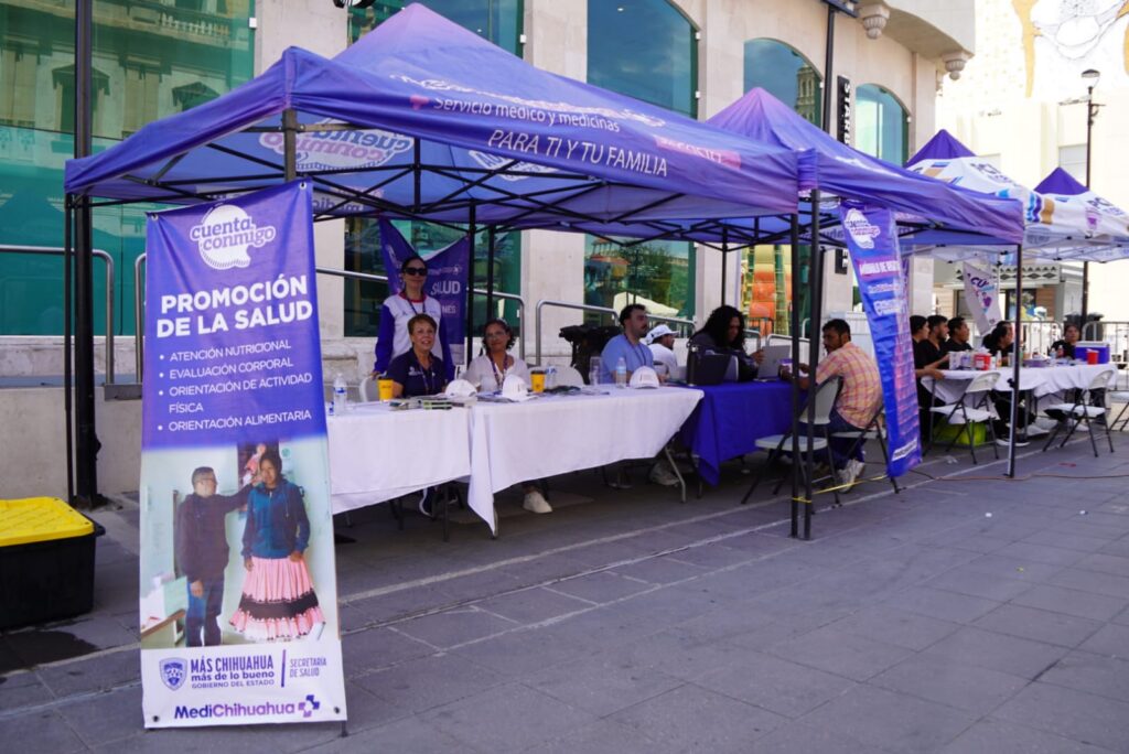 Beneficia Secretaría de Salud a más de 450 personas durante la Feria de la Salud en la Plaza de Armas