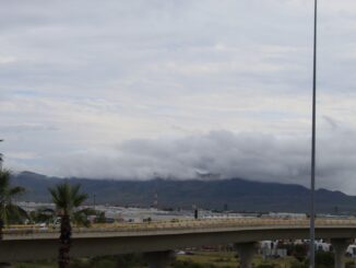 Pronostican lluvias fuertes, vientos y altas temperaturas en el estado este domingo