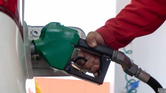 Sheinbaum busca segundo acuerdo con gasolineros para disminuir precio del diésel