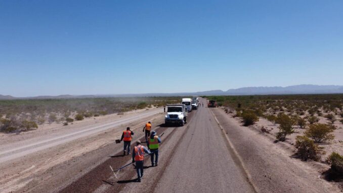 Arranca Arturo Zubía obra de pavimentación en La Enramada
