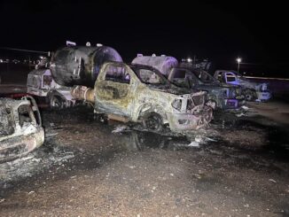 Incendio arrasa con siete pipas de gas en fraccionamiento Álamos; investigan ataque intencional
