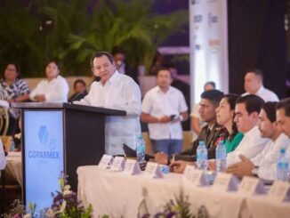 Joaquín Díaz Mena encabeza toma de protesta del Consejo Directivo de Coparmex Mérida