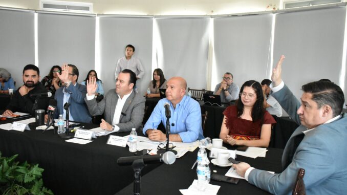 Aprueba Congreso en sentido positivo dictámenes sobre autonomía de la Fiscalía y reformas al testamento