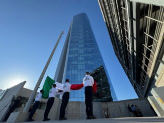 Inauguran con ceremonia solemne de izamiento de bandera la Torre Centinela