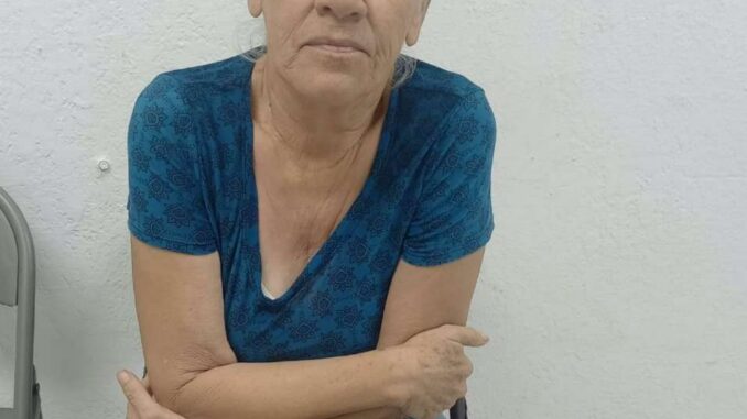 Solicitan apoyo para localizar a familia de mujer extraviada