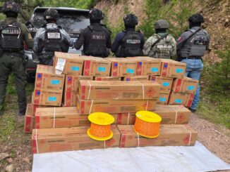 Célula BOI asegura tres vehículos robados y material explosivo en Maguarichi