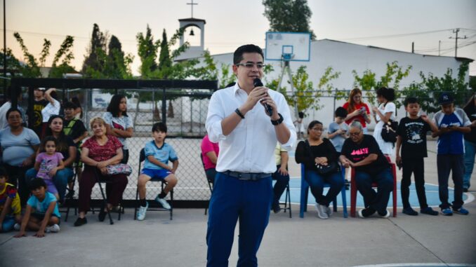 Rafa no para en las colonias, visita Lealtad y Francisco Ruiz Massieu