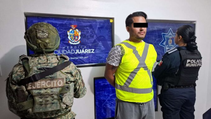 Lo detienen con orden de aprehensión vigente