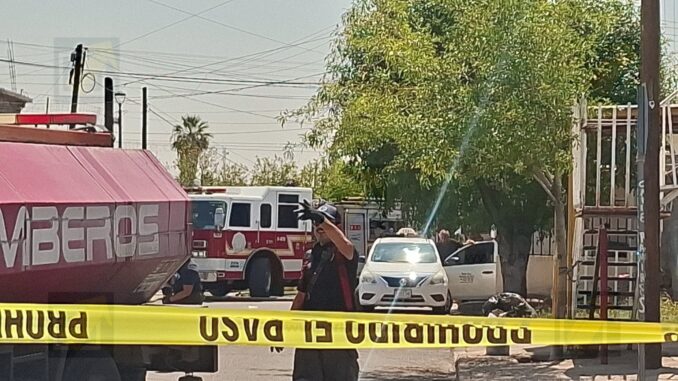 Incendio consume casi por completo una casa abandonada en la colonia Pacífico