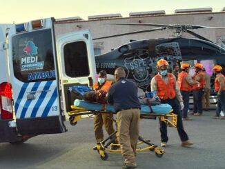 Trasladan vía aérea a jovencita rarámuri tras caer de un barranco en Chínipas