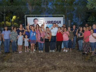 Lleva César Jáuregui su recorrido de escucha hasta el Ejido Sacramento