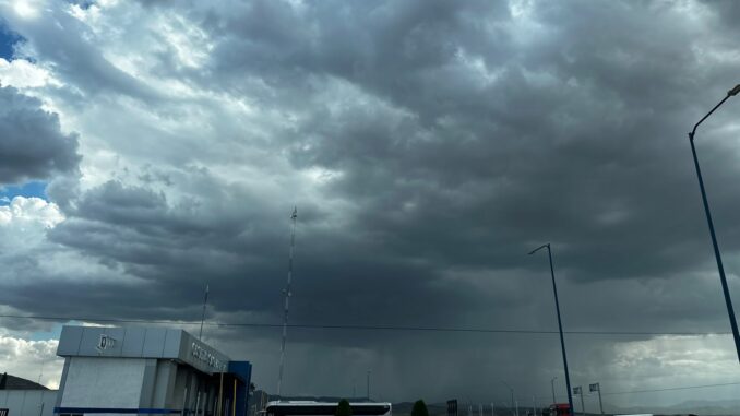 Emiten alerta preventiva por lluvias fuertes para este viernes