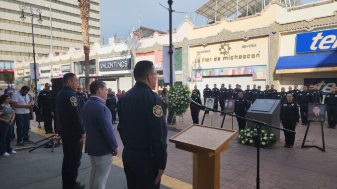 Honra Gobierno Municipal memoria de bomberos caídos en cumplimiento de su deber