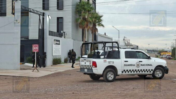 Catean empresa y domicilio de empresario gasolinero por investigación de huachicol fiscal