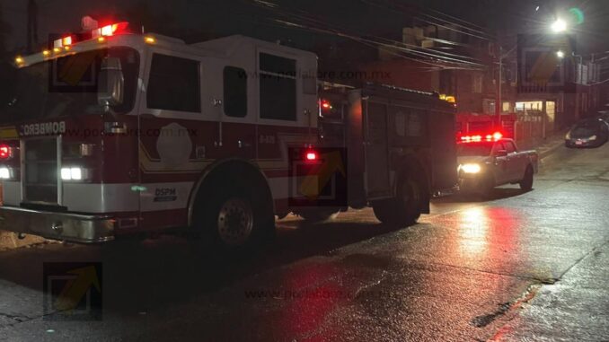 Bomberos rescatan a hombre arrastrado por la corriente en arroyo de la Martín López