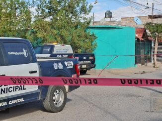 Jovencita localiza sin vida a su padre dentro de un domicilio en Puerta Real