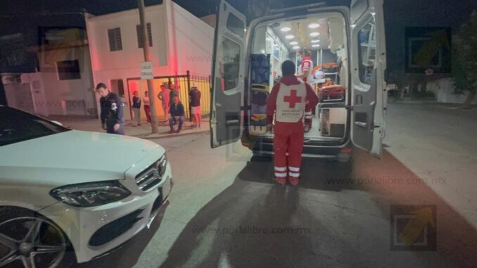 Mujer queda herida tras ser atropellada en cruce de la colonia Panamericana