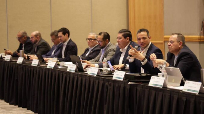 Chihuahua avanzó en estos cinco años: Marco Bonilla a empresarios de CODER