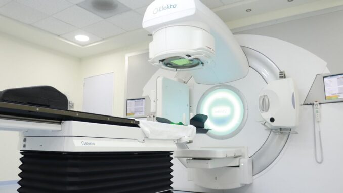 Brinda Estado más de 2 mil sesiones de radioterapia con acelerador lineal a pacientes con cáncer de mama
